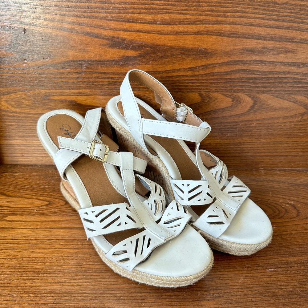 Jaclyn Smith Wedge Heels - Picture 1 of 5